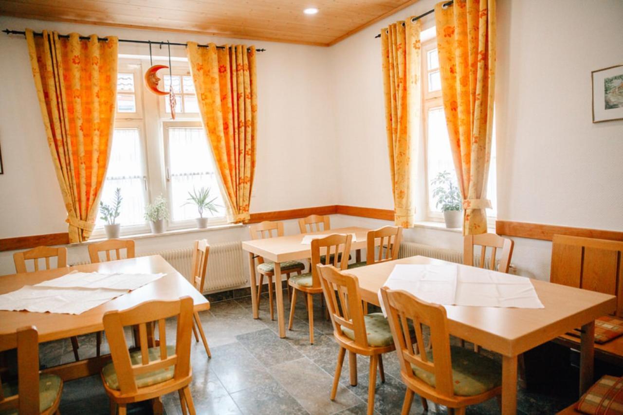 Herrenschenke-Cafe Eiring Königsberg in Bayern Екстериор снимка