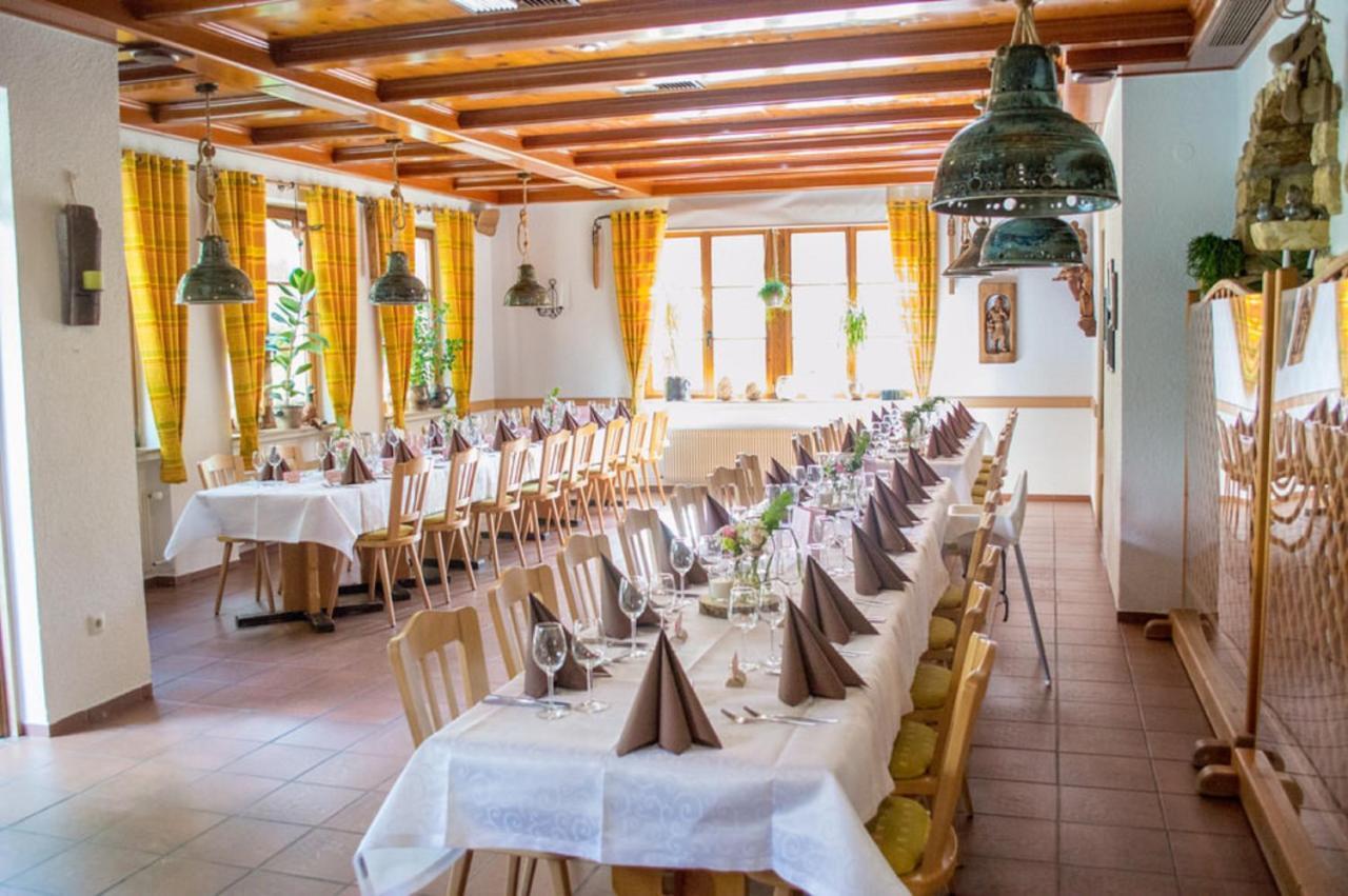 Herrenschenke-Cafe Eiring Königsberg in Bayern Екстериор снимка